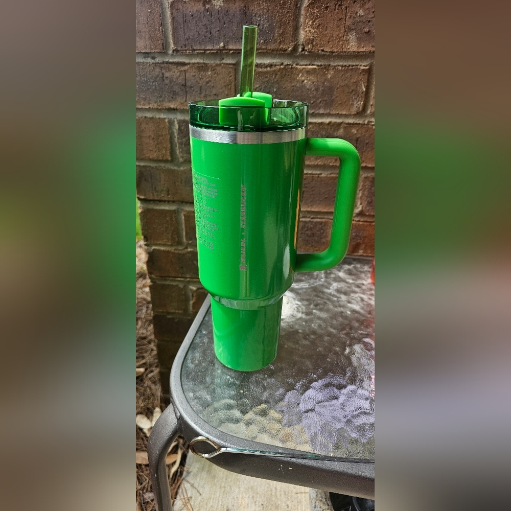 Stanley X Starbucks 2025 Summer Release Green Tumbler